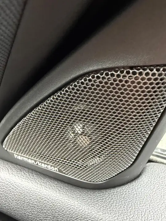 BMW 1 Series 2021 photo 3