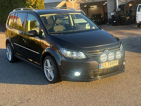 Volkswagen Touran 2011 photo 5