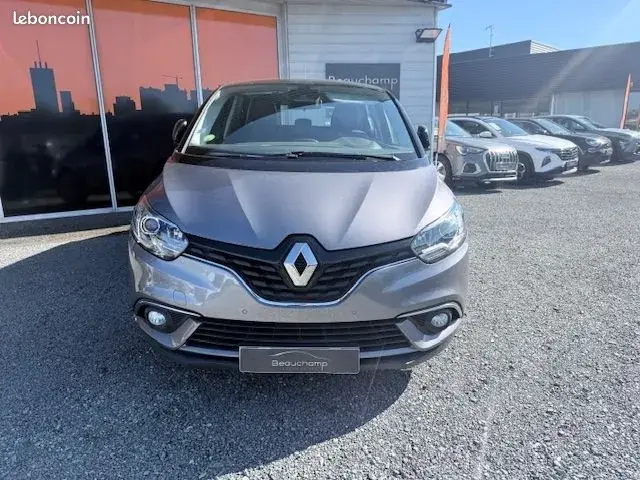 Renault Scenic 2018 photo 2