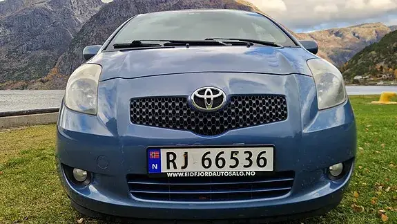 Toyota Yaris 2007 photo 3