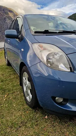 Toyota Yaris 2007 photo 2