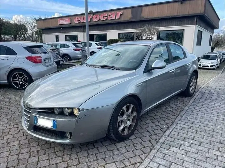Alfa Romeo 159 2008 photo 2