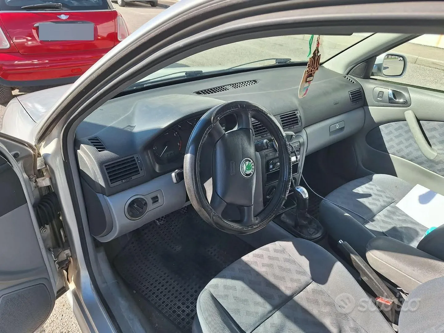 Skoda Octavia 2000 photo 3