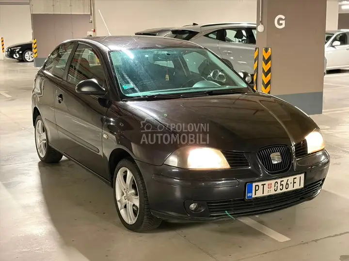 Seat Ibiza 2003 photo 3