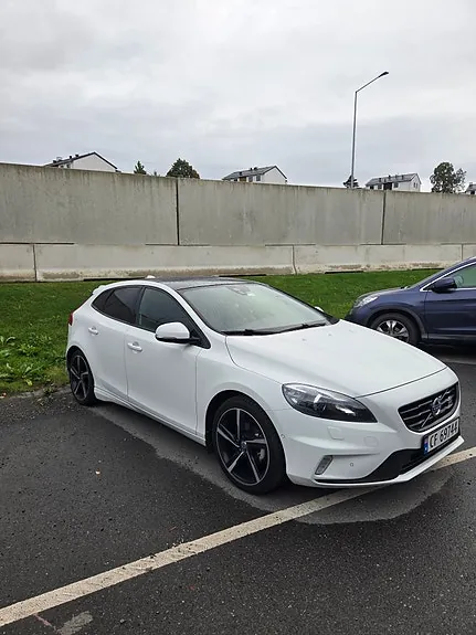 Volvo V40 2014 photo 2
