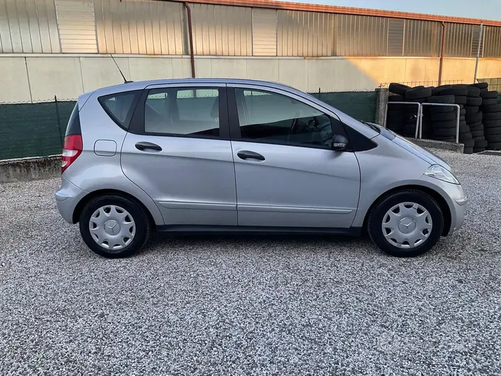 Mercedes-Benz A 150 2006 photo 4