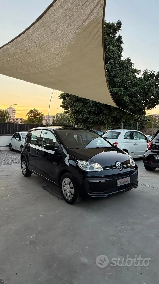 Volkswagen Up 2018 photo 2