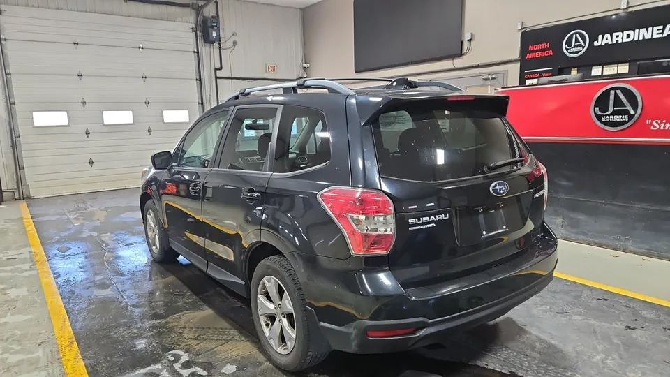 Subaru Forester 2016 photo 3