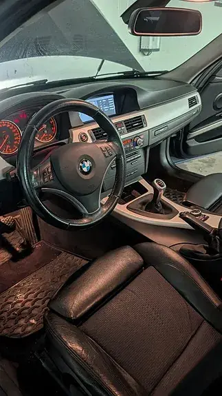 BMW 320I 2011 photo 5