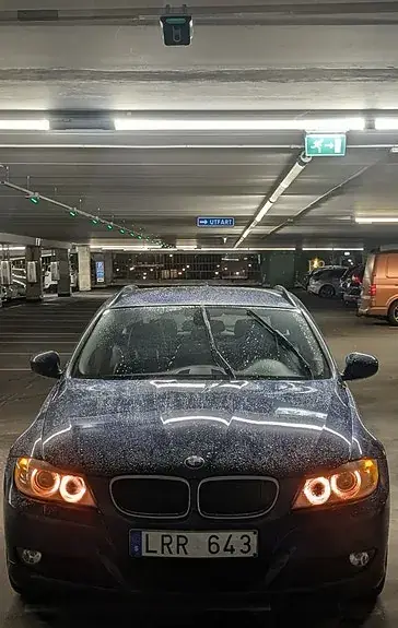 BMW 320I