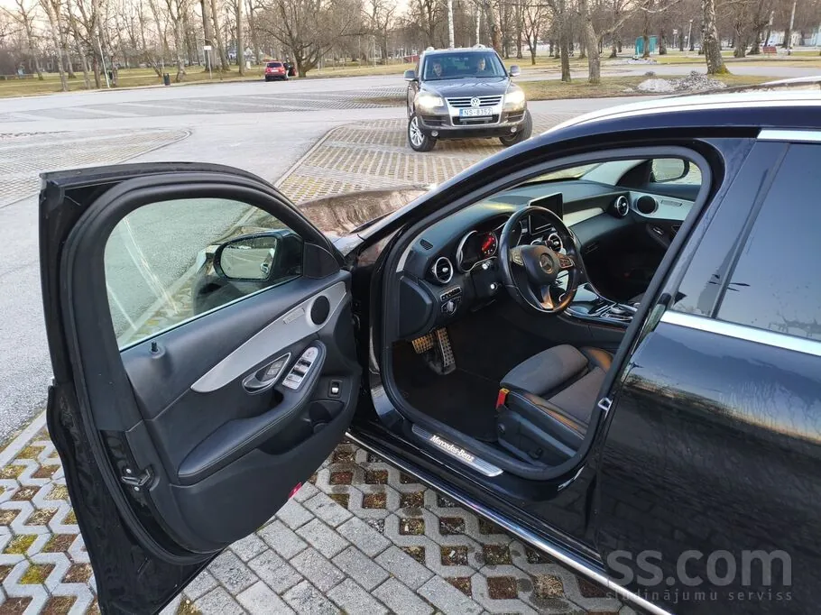 Mercedes-Benz C220 2016 photo 5