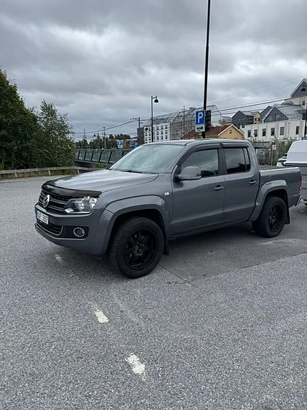 Volkswagen Amarok 2012 photo 2