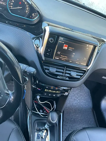 Peugeot 2008 2018 photo 2
