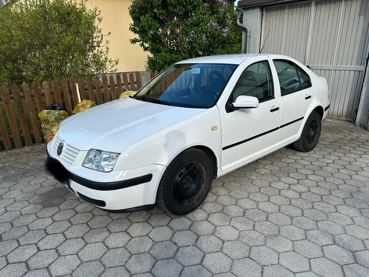 Volkswagen Bora 2000 photo 2