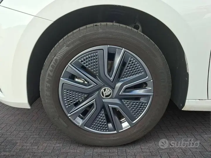 Skoda Fabia 2024 photo 5