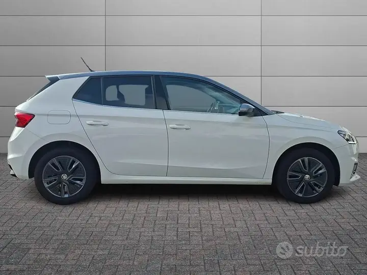 Skoda Fabia 2024 photo 3