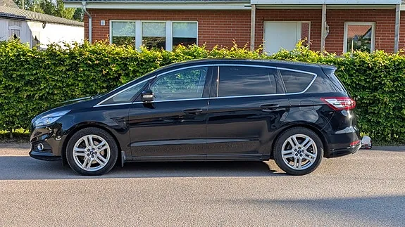 Ford S-Max 2016 photo 2