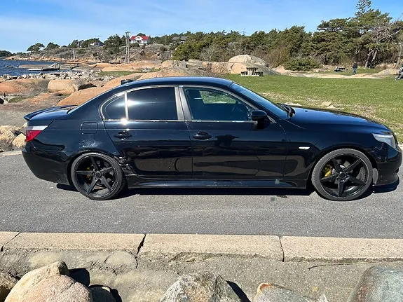 BMW 5 Series 2003 photo 3