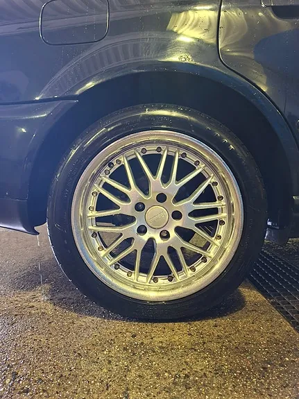 Audi A4 1997 photo 2