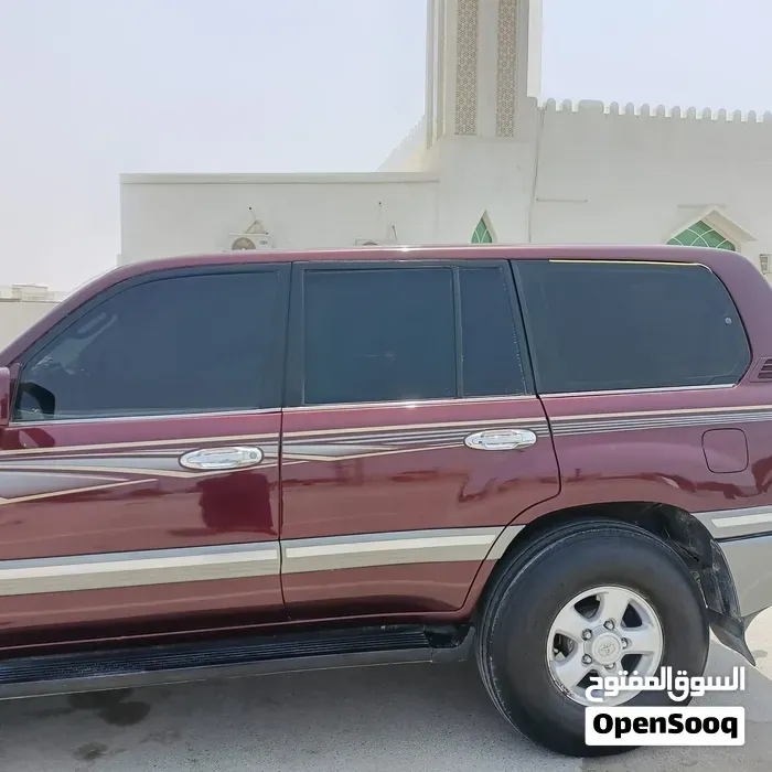 Toyota Land Cruiser 2002 photo 3