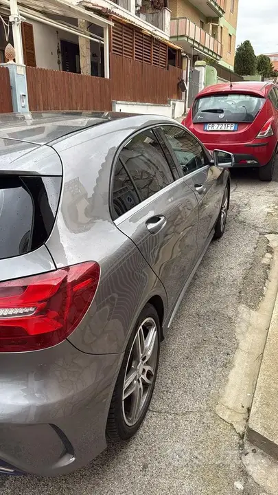 Mercedes-Benz A 180 2016 photo 4