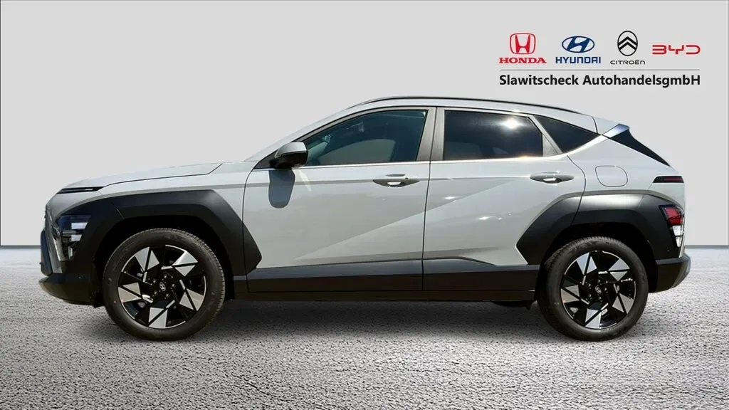 Hyundai Kona photo 2