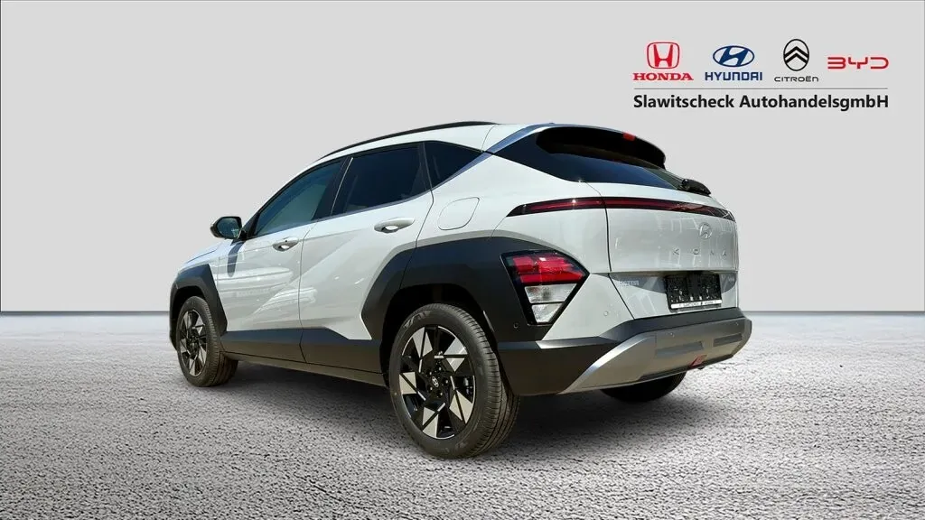 Hyundai Kona photo 3