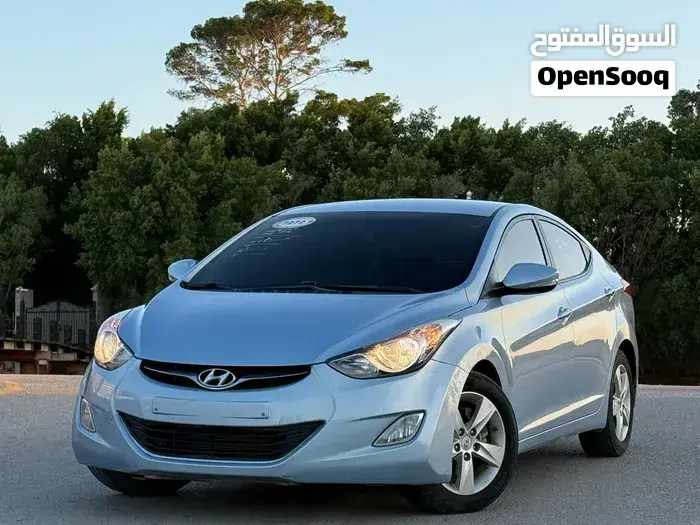 Hyundai Avante 2012 photo 2