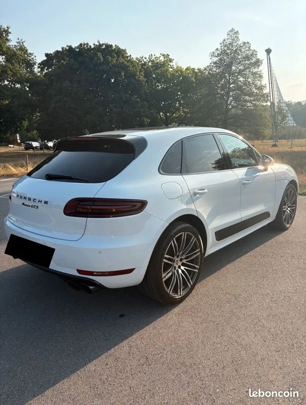 Porsche Macan 2017 photo 2