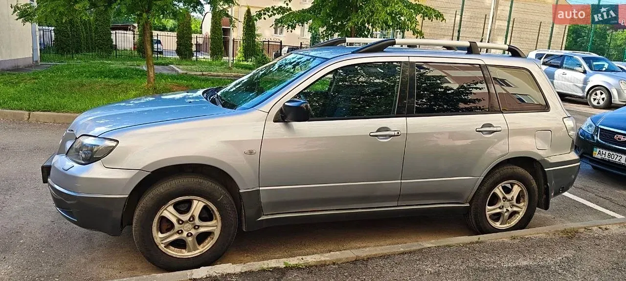 Mitsubishi Outlander 2003 photo 5