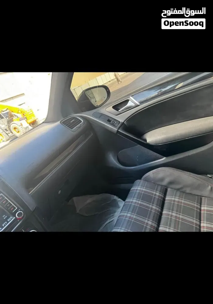 Volkswagen Golf 2010 photo 3