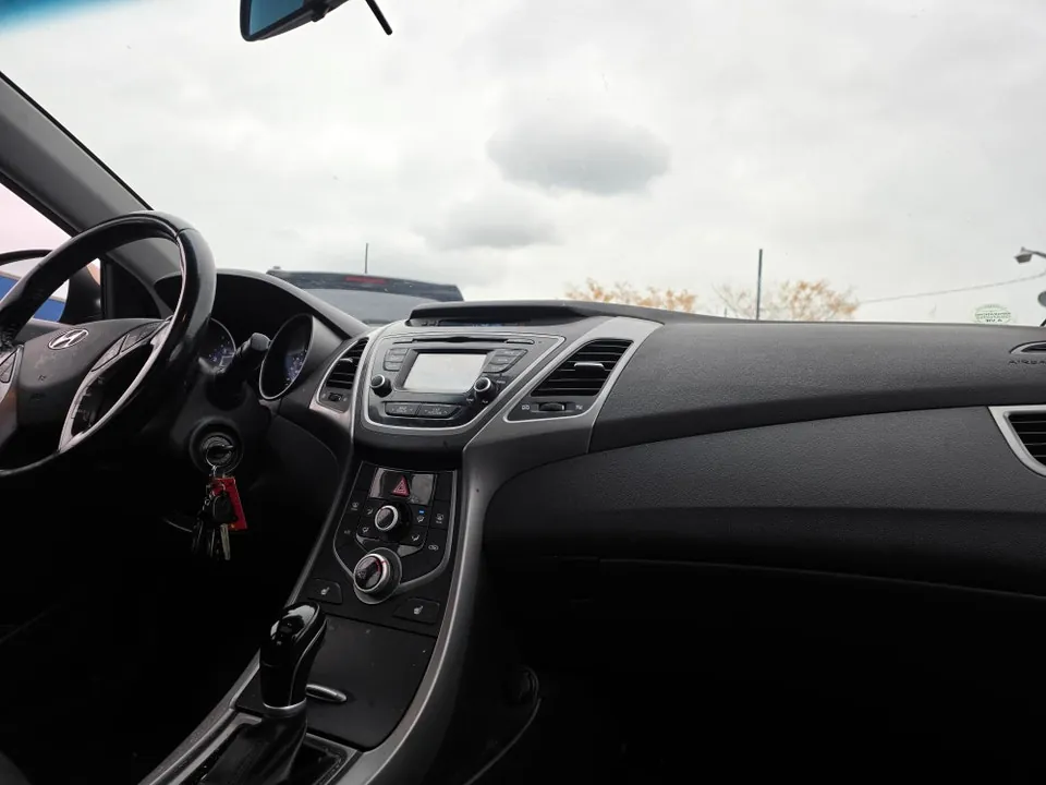 Hyundai Elantra 2016 photo 5