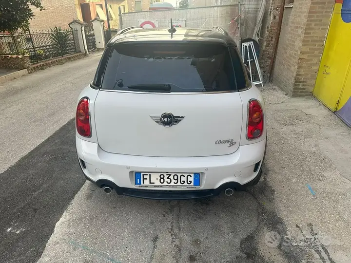 Mini Countryman 2016 photo 3