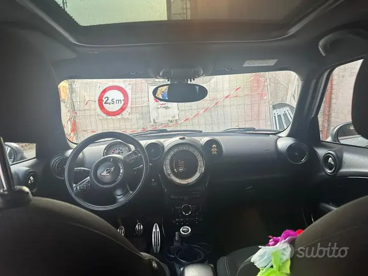 Mini Countryman 2016 photo 2