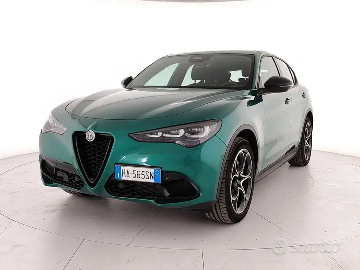 Alfa Romeo Stelvio 2025 photo 3