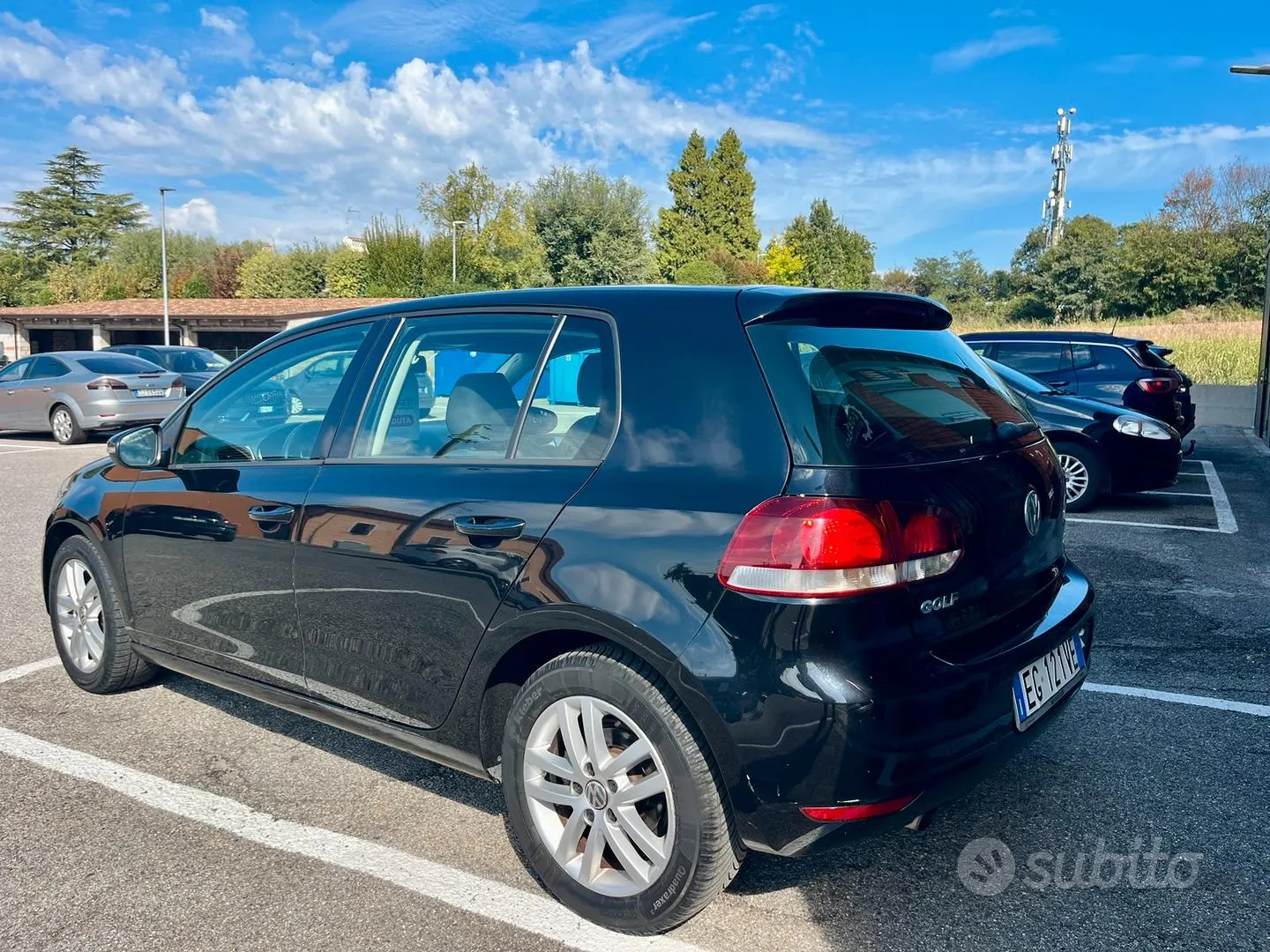 Volkswagen Golf 2012 photo 3