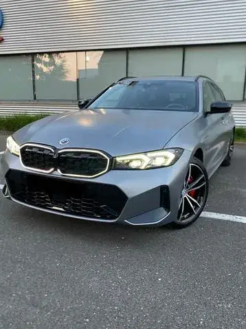 BMW 330E