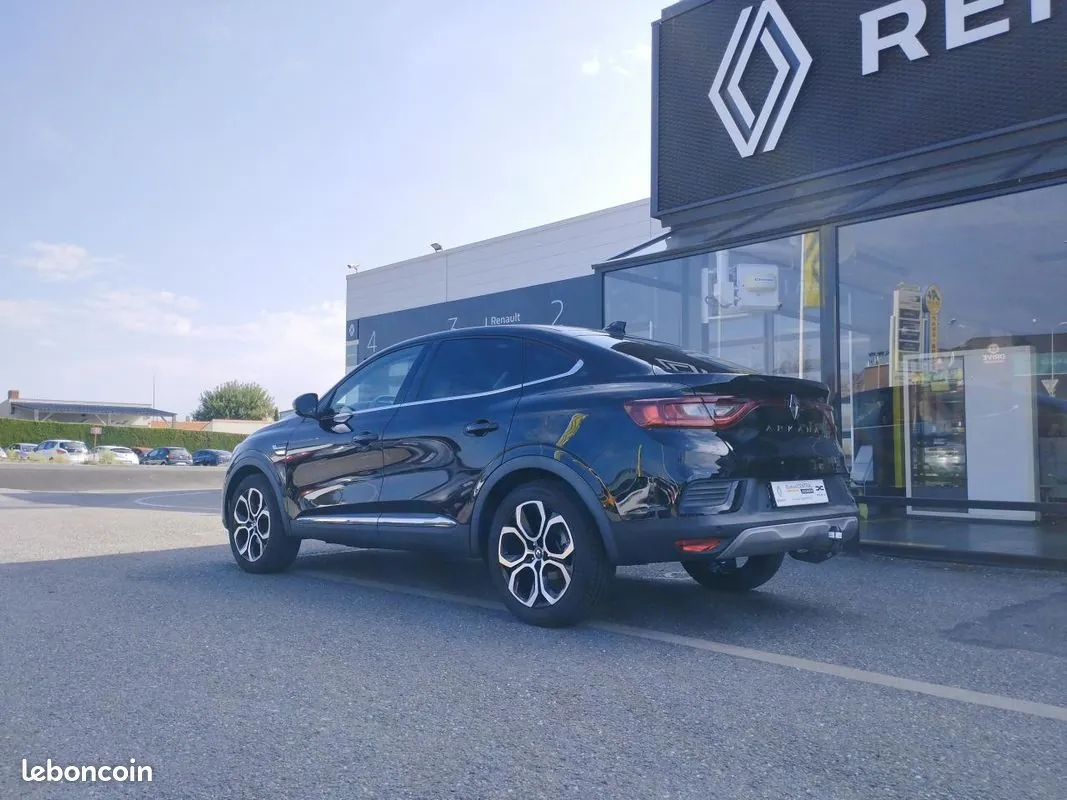 Renault Arkana 2023 photo 2
