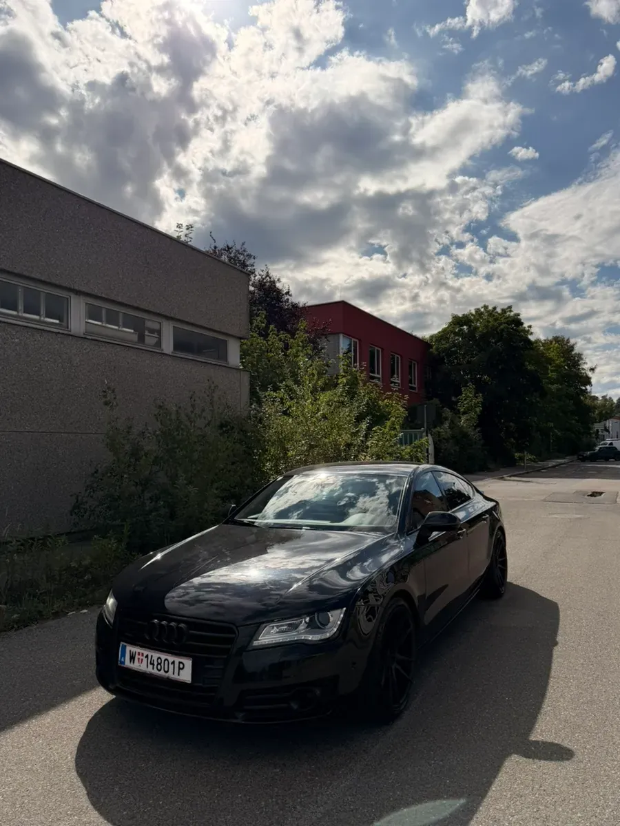 Audi A7 2012 photo 3