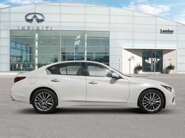 Infiniti Q50 2024 photo 2