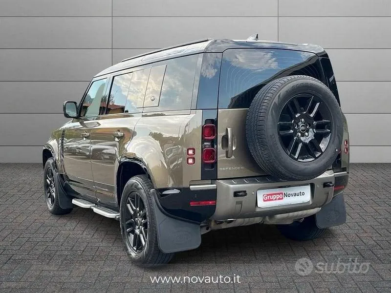 Land Rover Defender 2022 photo 4