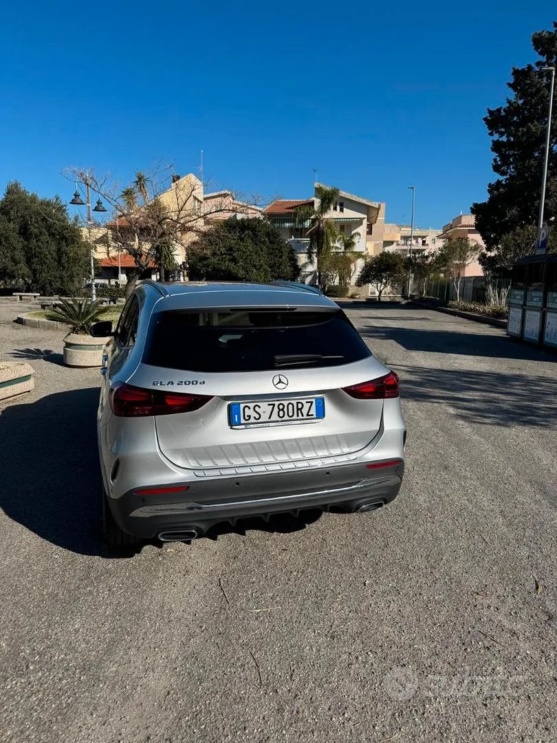 Mercedes-Benz Gla 2024 photo 3