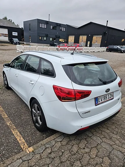 Kia Ceed 2013 photo 2