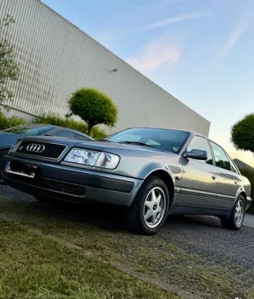 Audi 100