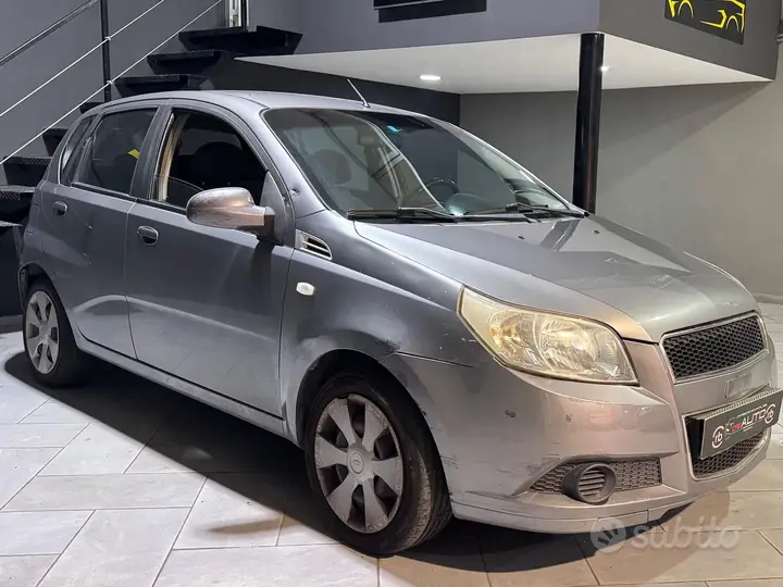Chevrolet Aveo 2010 photo 5