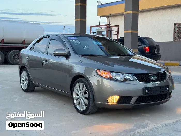 Kia Forte 2010 photo 3