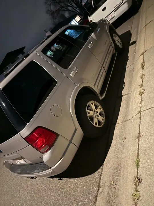 Ford Explorer 2004 photo 4