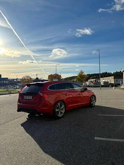 Volvo V60 2014 photo 2