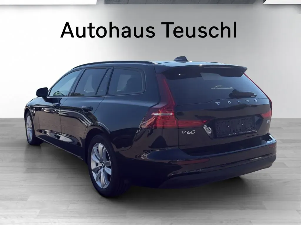 Volvo V60 2025 photo 3