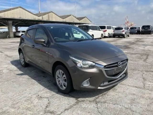 Mazda Demi